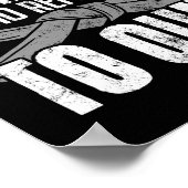 黒帯は白帯。おもしろい空手キックボクシング ポスター (角)