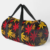 黒日本ののカエデ模様 ダッフルバッグ (右コーナー)