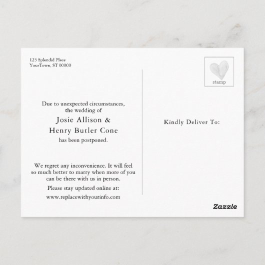 黒板とタイポグラフィ延期結婚カード ポストカード (裏面)