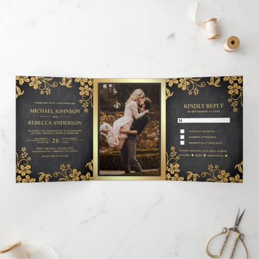 黒板と金箔離れフローラ結婚ズ 三つ折り招待状 (内部)