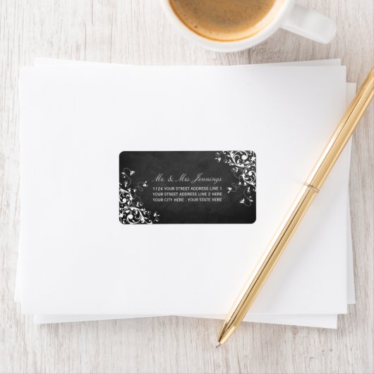 黒板のウェディングラベルに白い渦巻き旋回 ラベル (インサイチュ)