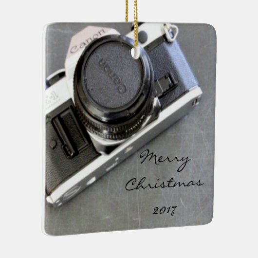 黒板のクリスマスのオーナメントのヴィンテージのカメラ セラミックオーナメント (右)
