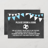 黒板のスポーツのサッカーは本のベビーシャワーを持って来ます エンクロージャーカード (正面/裏面)