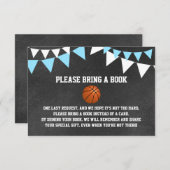 黒板のバスケットボールは本のベビーシャワーを持って来ます エンクロージャーカード (正面/裏面)