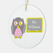 黒板のフクロウのピンクのシェブロンの灰色の先生 セラミックオーナメント (左)