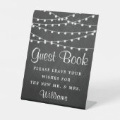 黒板の上に糸が結婚灯る 台座サイン (正面)