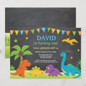 黒板の恐竜の誕生日の招待状のディーノのパーティー 招待状 (正面/裏面)