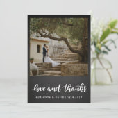 黒板の結婚式の愛および感謝|の写真 サンキューカード (スタンド正面)