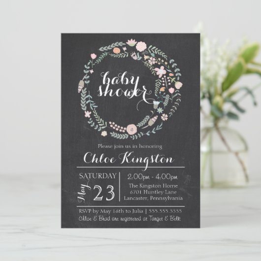 黒板の花のリースのベビーシャワーの招待状 招待状 (スタンド正面)