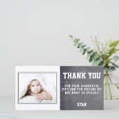 黒板の誕生日お礼写真カード 子供 サンキューカード (スタンド正面)