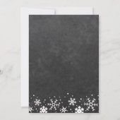 黒板の雪の結晶があしらわれたラスティックな誕生日パーティー 招待状 (裏面)