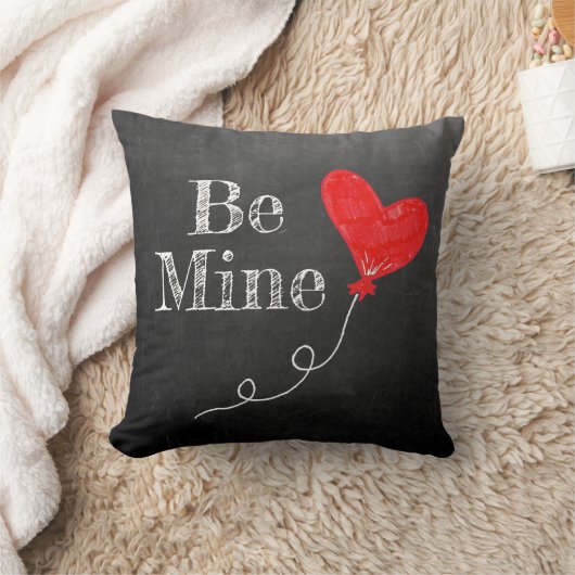 黒板は鉱山の赤いハートの気球の装飾用クッションです クッション (ブランケット)