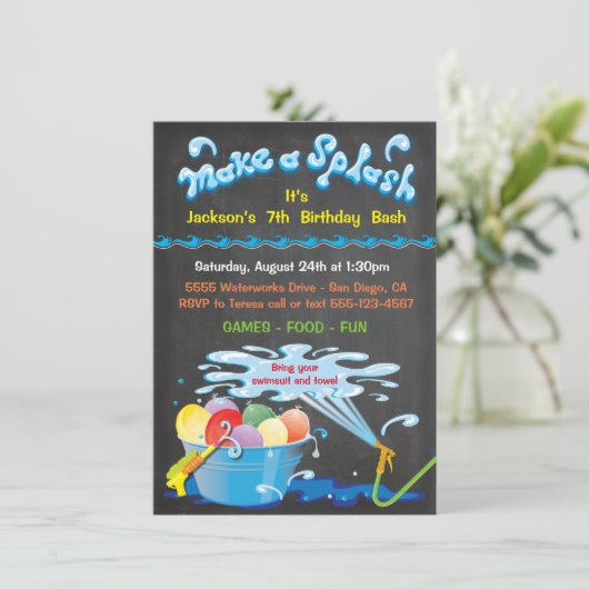 黒板ウォーターバルーン誕生日プール招待状 招待状 (スタンド正面)