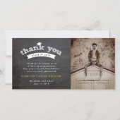 黒板スケッチタイポグラフィ卒業キャップ写真 サンキューカード (正面)