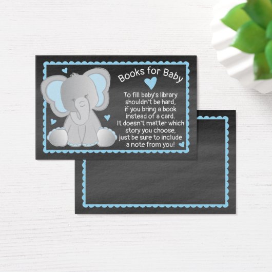 黒板ゾウ男の赤ちゃんシャワーが本を持ってくる (デスク)