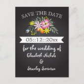 黒板ピンクの花の結婚式の日付を保存 案内ポストカード (正面)