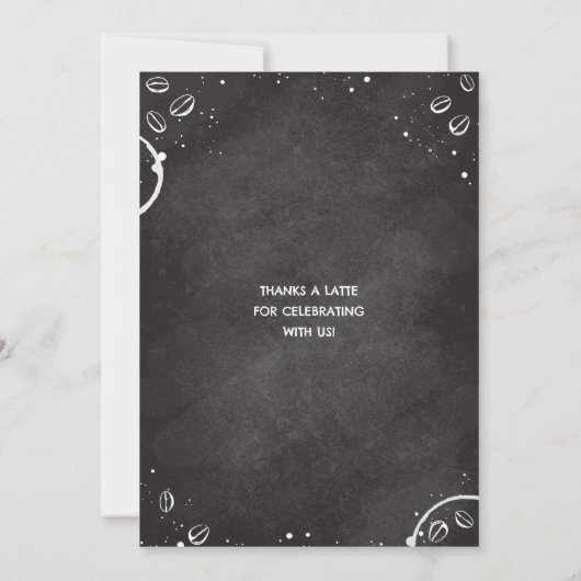 黒板ベビーはコーヒーの赤ちゃんシャワーを醸造している 招待状 (裏面)