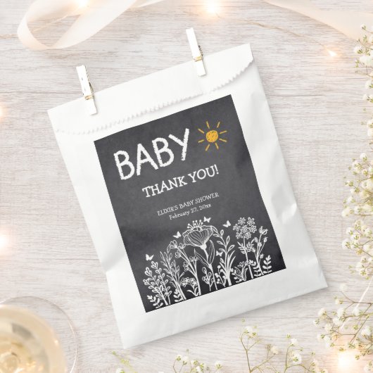 黒板ベビー春スケッチベビーシャワー フェイバーバッグ (クリップ留めされた状態)