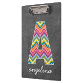 黒板モノグラム文字Aと明るい山形シボロン クリップボード (左)