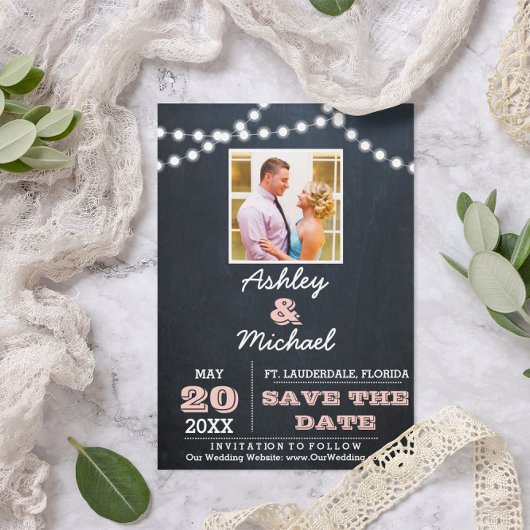 黒板ライトピンクの結婚式の日付を保存 案内ポストカード