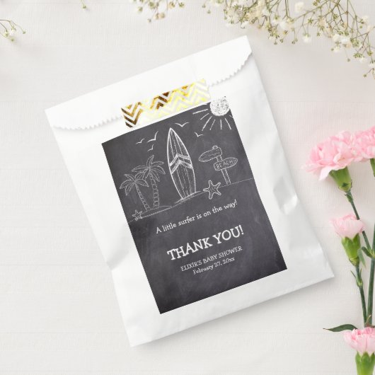 黒板小さなサーファーの赤ちゃんシャワー フェイバーバッグ (封をした状態)