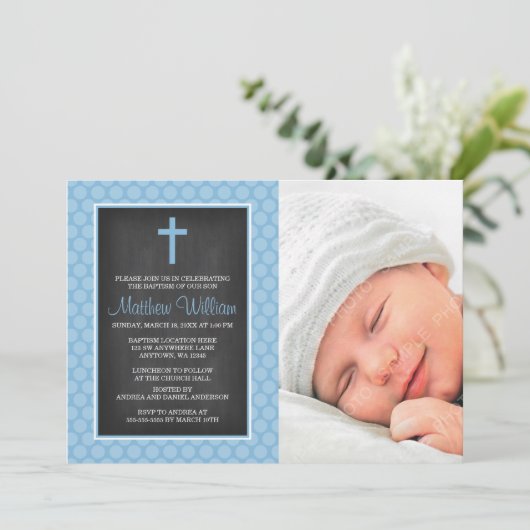 黒板青水玉模様クロスボーイ写真バプテスマ 招待状 (スタンド正面)