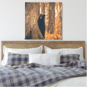 黒熊が木のそばに立つ キャンバスプリント (インサイチュ (寝室))