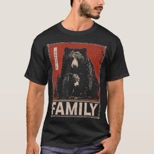 黒熊と子牛 – 激しく柔らかい家族絆 Tシャツ
