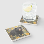 黒熊と黄色のバターカップの花 ストーンコースター (横)