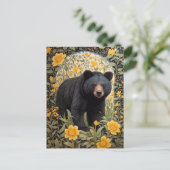 黒熊と黄色のバターカップの花 ポストカード (スタンド正面)