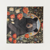 黒熊のチューリカラフルップの花 タペストリー (正面(横))