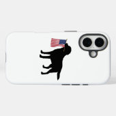 黒犬がアメリカ国旗を掲げる – 7月4日愛国者 Case-Mate iPhoneケース (裏面 (横))