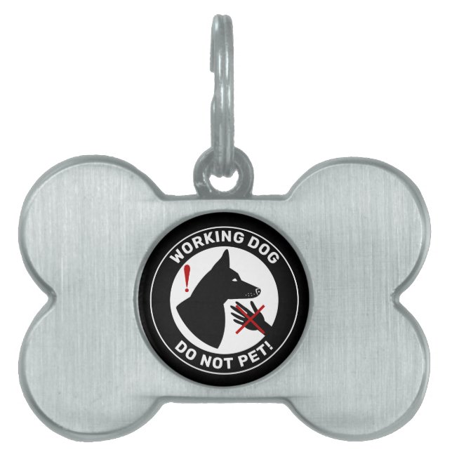 黒犬が刺された耳の作業犬はペットしない ペットネームタグ (正面)