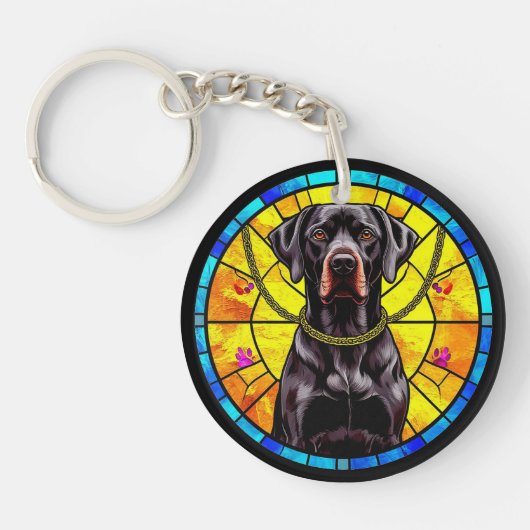 黒犬が登場するステンドグラスのアートワーク キーホルダー (正面)