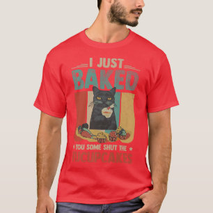 黒猫おもしろいベーキングお菓子焼いただけ Tシャツ