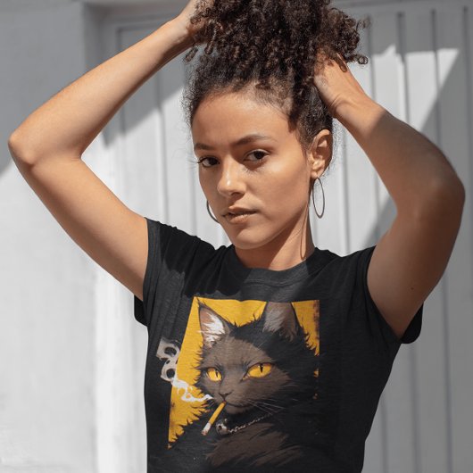 黒猫がタバコを吸っている面白いTシャツ Tシャツ