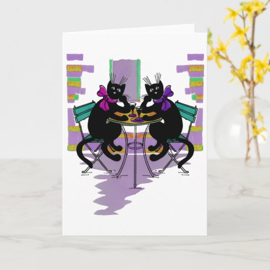 黒猫がワインのグリーティングカードを飲む カード (黄色い花)