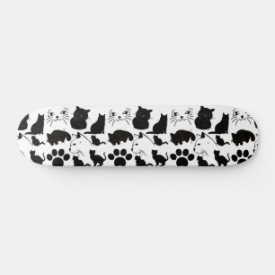 黒猫が可愛い スケートボード