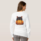 黒猫とかぼちゃ畑のシーン Tシャツ (裏面フル)