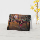 黒猫とハロウィンの小さな吸血鬼の女の子 カード (黄色い花)