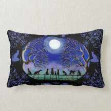 黒猫によっては装飾の枕が家へ帰ります