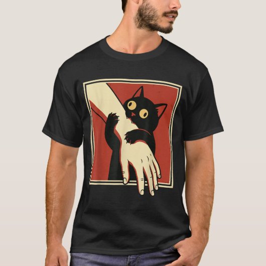 黒猫に腕を噛まれる Tシャツ (正面)