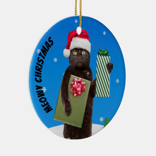 黒猫に贈り物を贈る人なら誰でもメリークリスマス セラミックオーナメント (右)