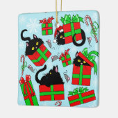 黒猫のクリスマスプレゼント セラミックオーナメント (左)