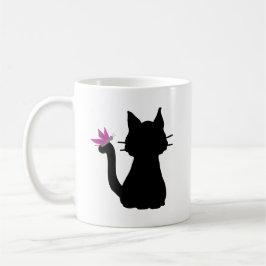 黒猫のシルエットとピンクの蝶 コーヒーマグカップ