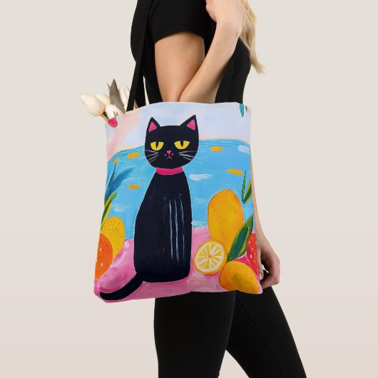 黒猫のフルーツと海の面白いデザイン トートバッグ (クローズアップ)