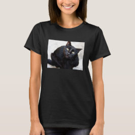 黒猫のポートレート Tシャツ
