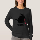 黒猫の何 猫はナイフを持って殺人犯 Tシャツ (正面)
