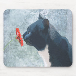 黒猫の嗅ぎ花 マウスパッド