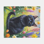 黒猫の春の花の絵 フリースブランケット (正面(横))